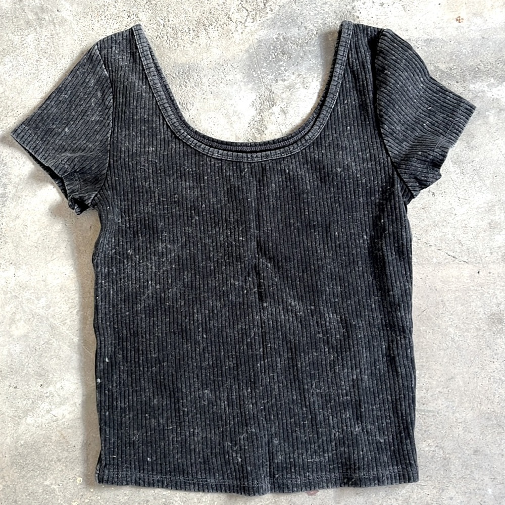 Wild fable gray acid washed ribbed crop top size small